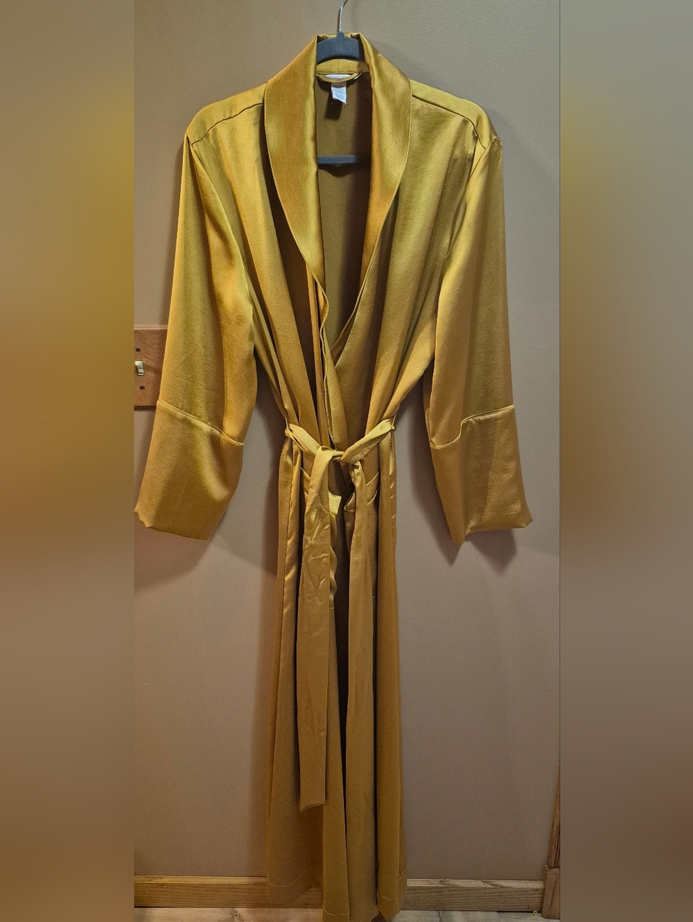 Victoeia Secret Luxe Satin Belted Maxi Long Robe M/L